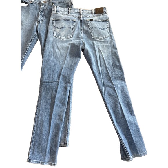 2x Vintage Lee Jeans Light Wash Blue Denim Mens 34x34 Straight Regular Fit - Picture 4 of 13